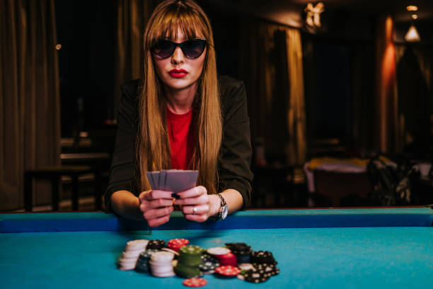 liga ciputra Tarung Mesin mobile interface showing slot games and live dealer tables